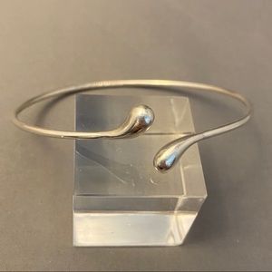 Tiffany Peretti Sterling Teardrop Bangle Bracelet